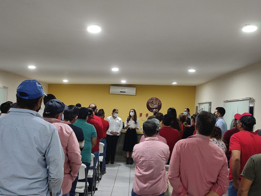 EL GREMIO SINDICAL STASAM MOCORITO RECIBE A ALCALDESA.