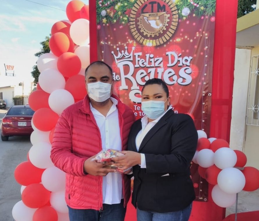 FESTEJANDO A LOS REYES DE NUESTRO SINDICATO STASAM MOCORITO.