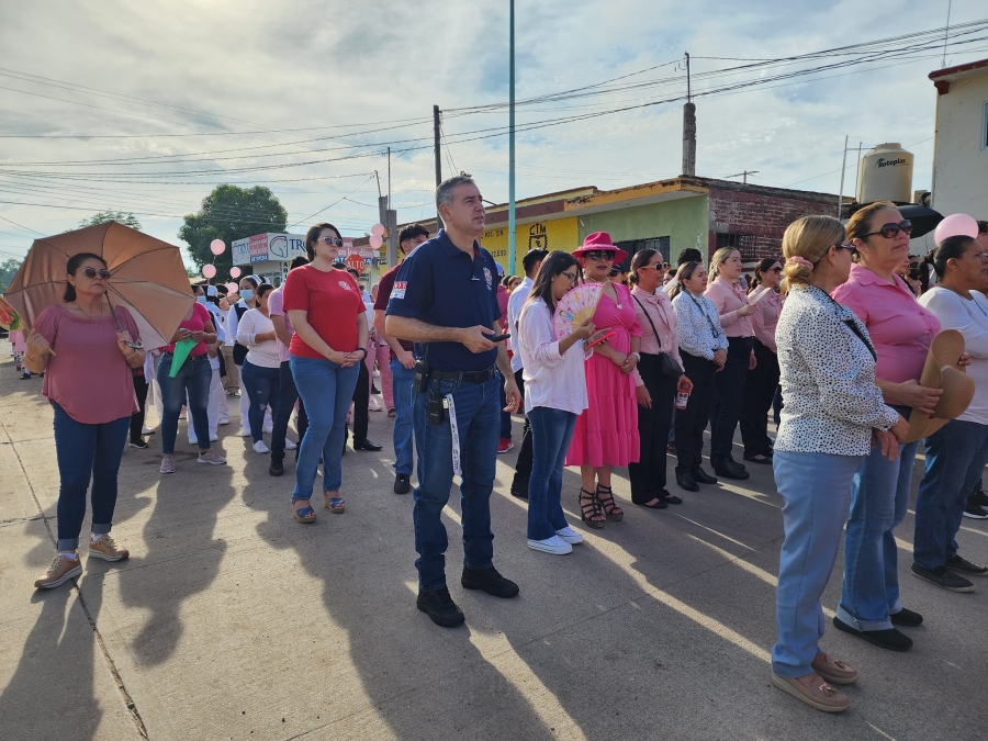 Caminata de lucha contra el Cáncer de Mamá.