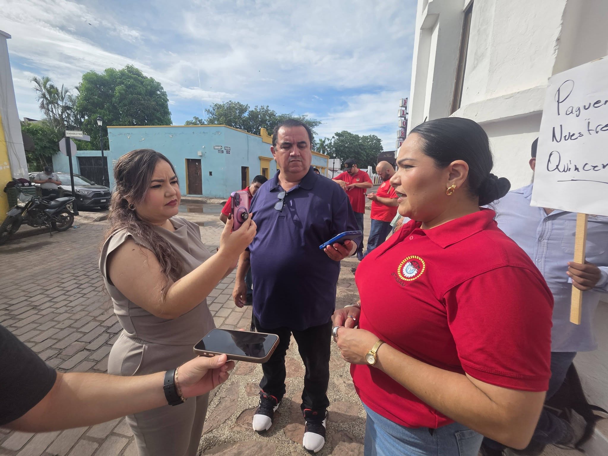 Trabajadores de STASAM Mocorito se manifiestan por falta de pago